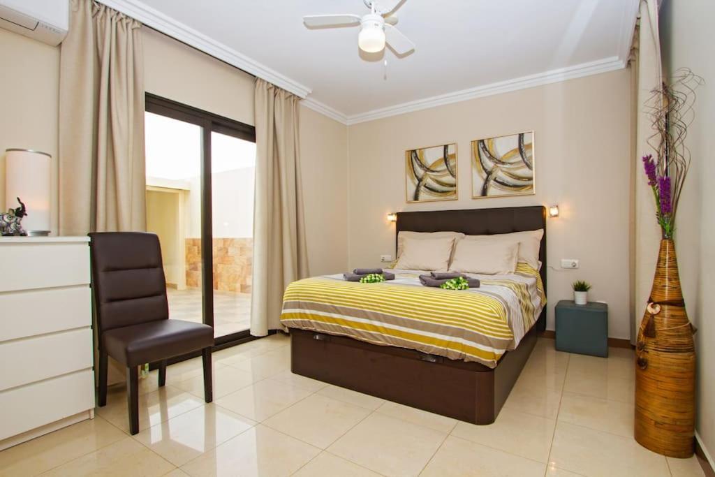 Riviera Park 2B, Central 2 Bed Puerto del Carmen  Extérieur photo